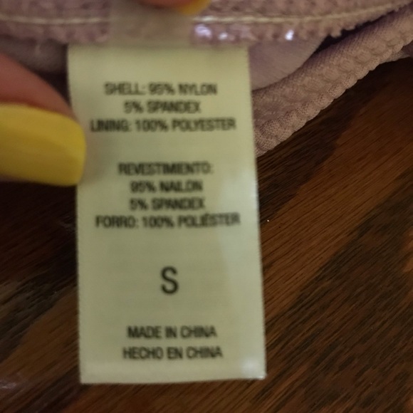 Bikini - Picture 4 of 11